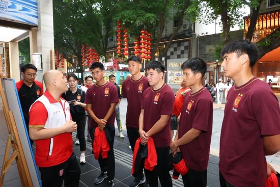 成视频年人黄网站免费视频